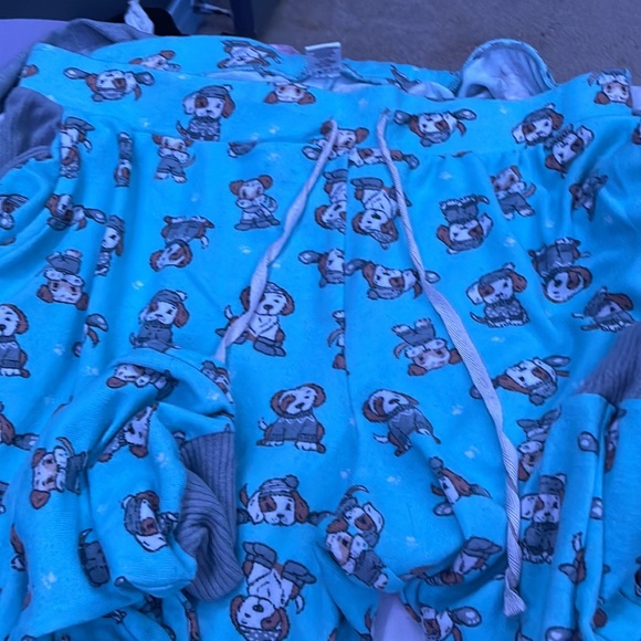 Christmas pj set with an extra pair of comfy pants - Picture 7 of 7